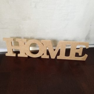 Napis HOME MDF 12mm 130x550mm (084)