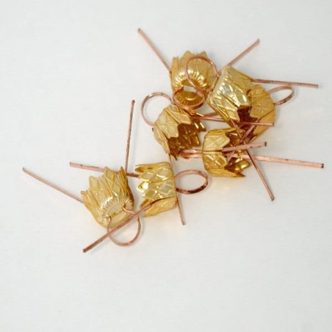 Zawieszki do bombek styropianowych 10mm złote op.10 szt