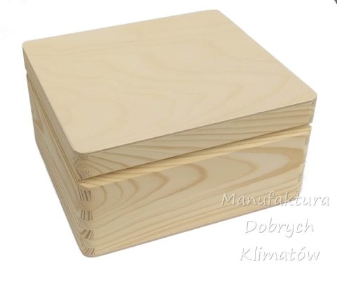 Pudełko prostokątne średnie z wiekiem 19x21 cm(073)